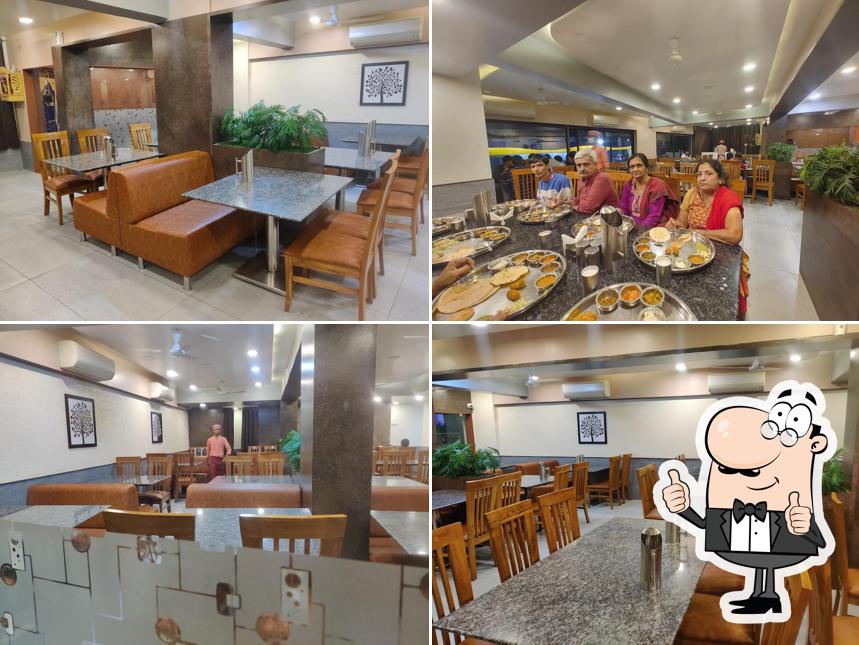 ROTLO GUJARATI RASTHAL Best Gujarati Thali