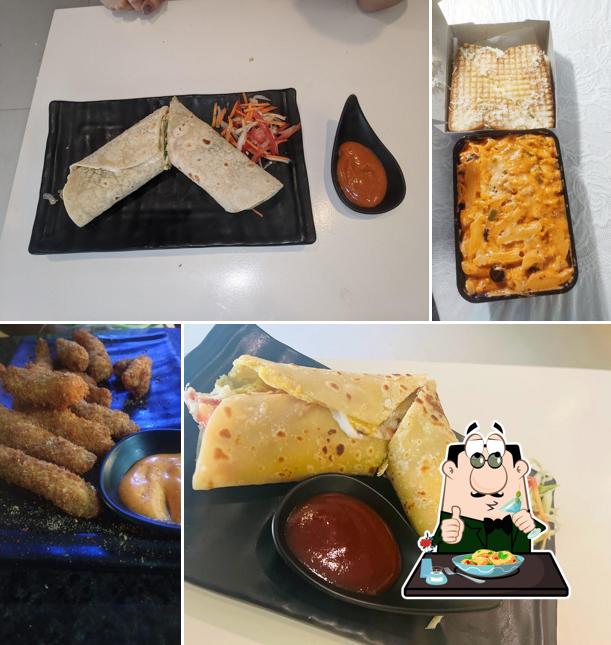 Macaroni and cheese at The Momento Cafe