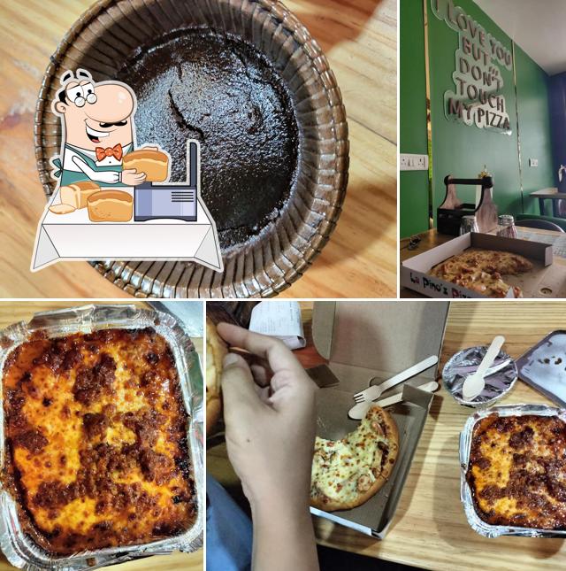 Garlic bread at La Pino'z Pizza