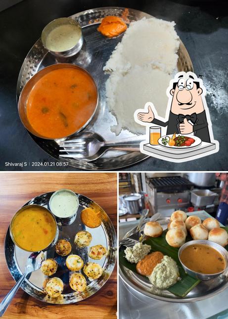 Idli at Meenakshi Resto (Meenakshi Davanagere Benne Dose)