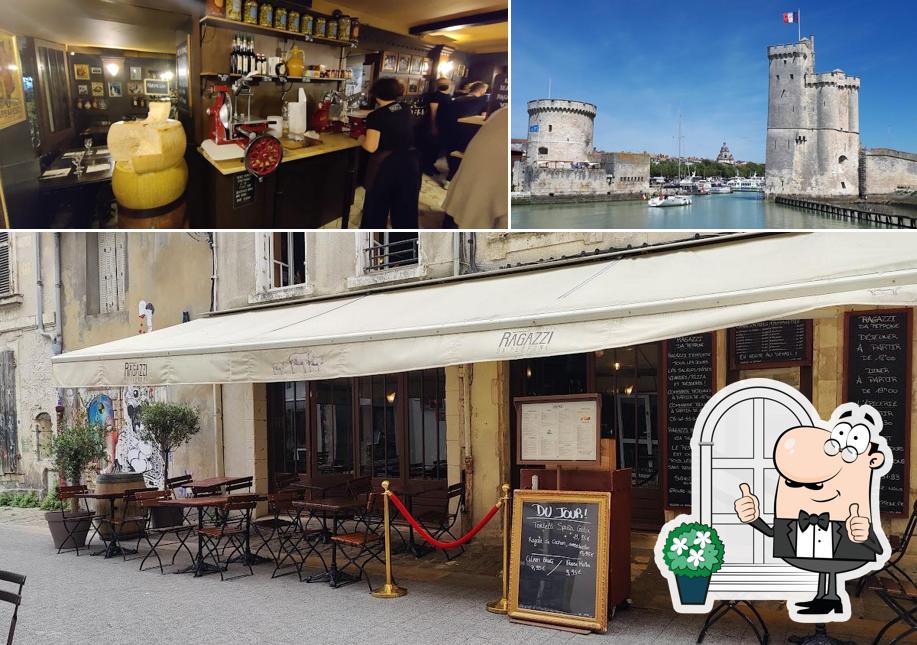 La extérieur et comptoir de bar du restaurant