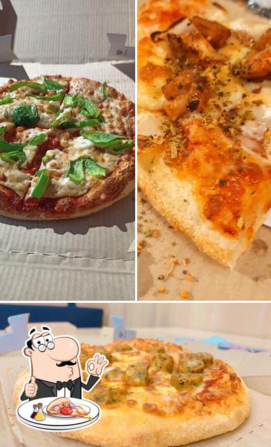 Order various variants of pizza