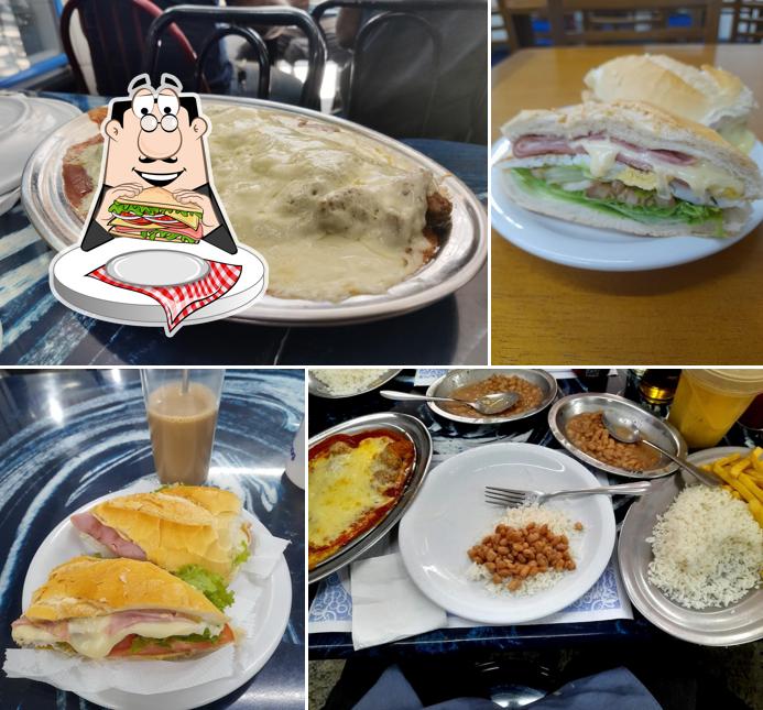 Clube sanduíches em Restaurante e Lanchonete Cevalho