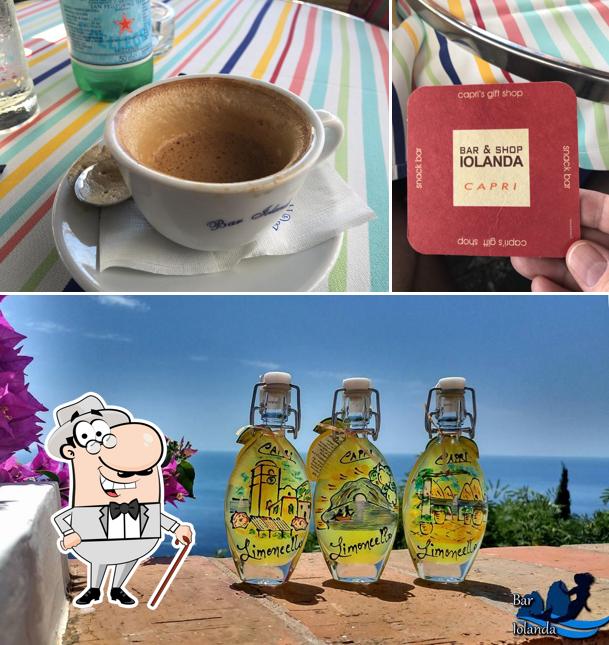 Goditi la vista dall'area esterna di Bar Iolanda