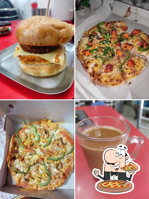 Order pizza at Shiva Chat And Snacks Point