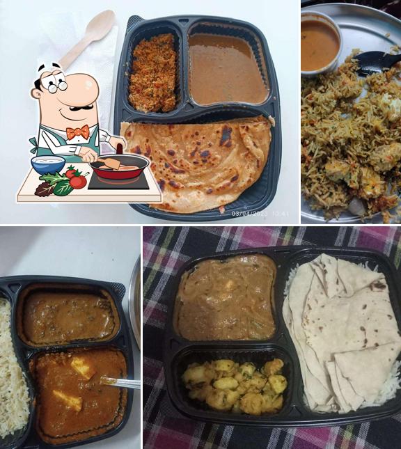 Chicken curry at My Daily Spoon - Combo King