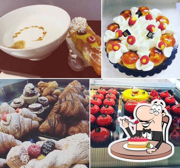 Del Viale Gelateria Pasticceria serve un'ampia selezione di dolci