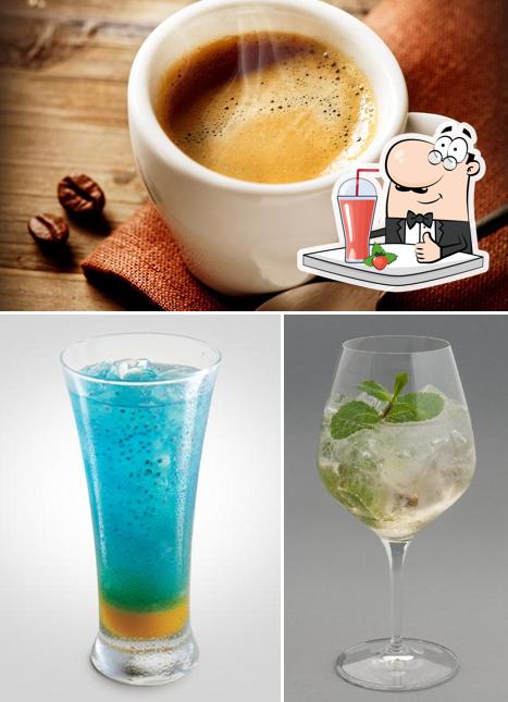 Goditi un drink a Caffe Ranzoni Pallanza