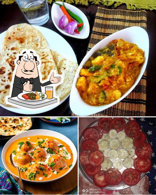 Food at Couple cafe & family restaurant