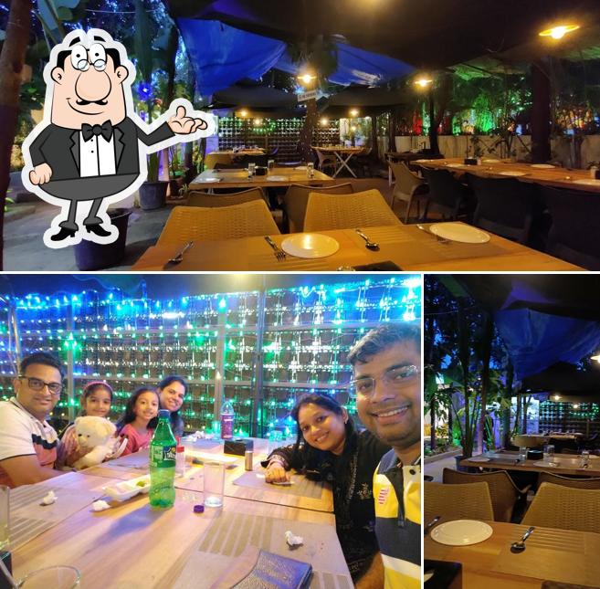 The interior of V3 SIGNET Kitchen & Bar