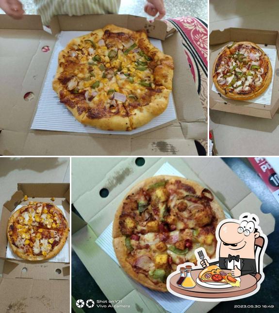 Order pizza at Pizza Hut Panjim