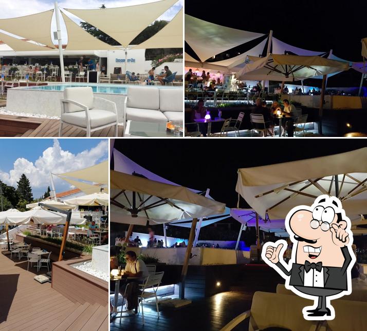 Gli interni di The Beat Beach Club