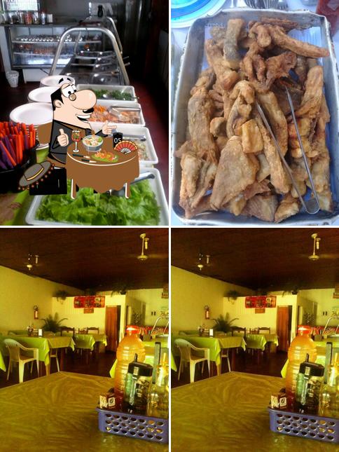 O Restaurante da juju se destaca pelo comida e interior