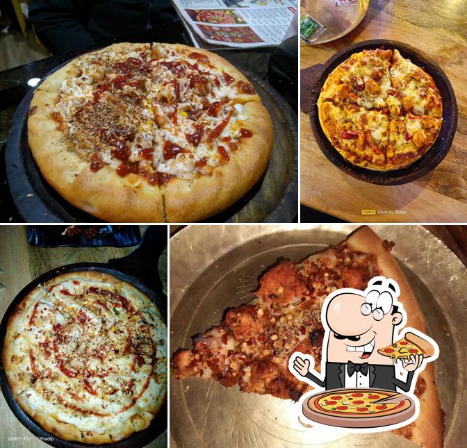 Try out pizza at Bong pizza Goura