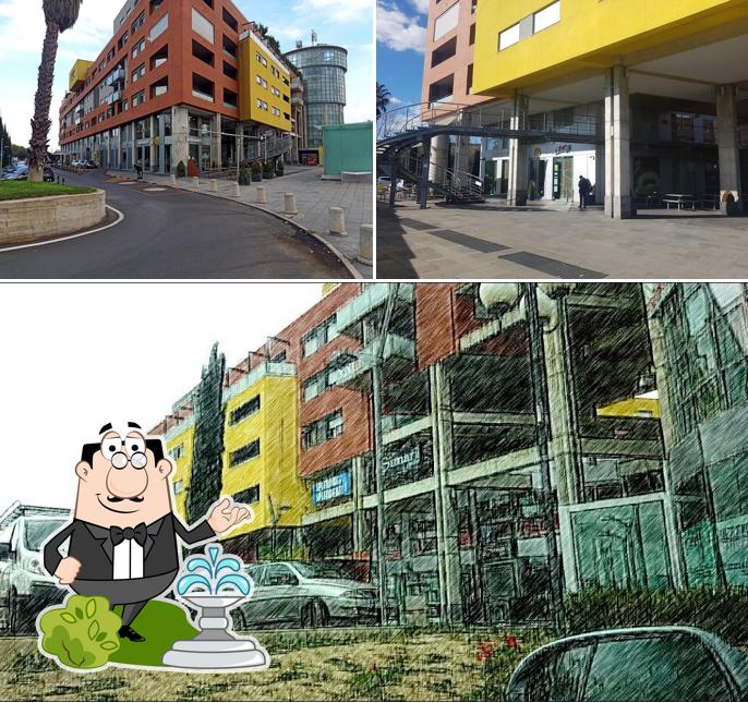 Gli esterni di McDonald's Rende Marconi