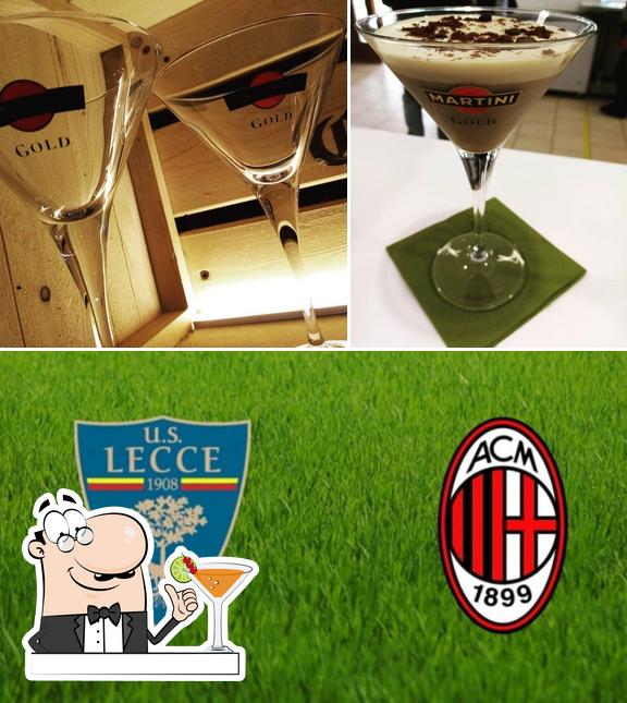 Questa è la immagine che presenta la bevanda e esterno di ASD Time to Play