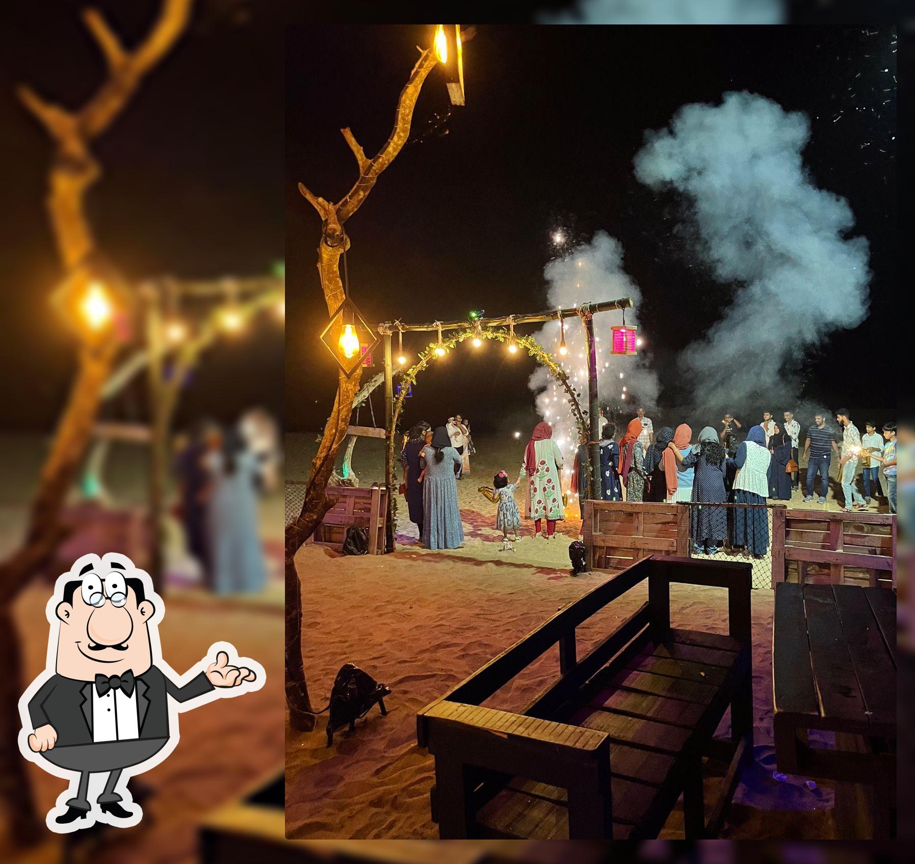 Check out how CafeB12 looks inside