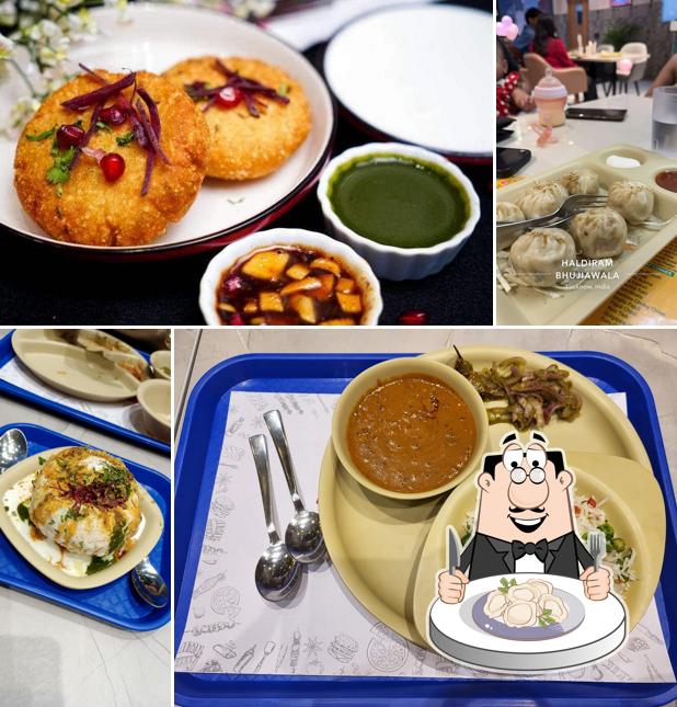 Dumplings at Haldiram Bhujiawala