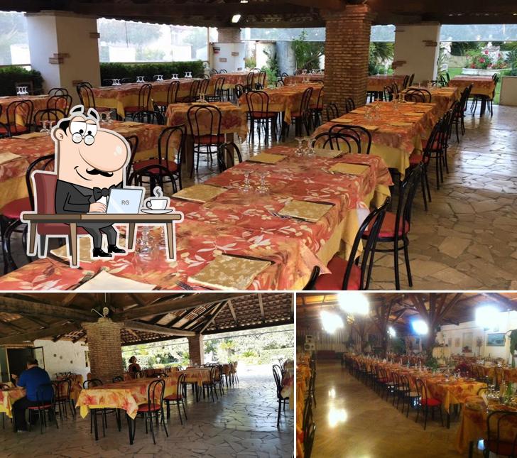 Dai un'occhiata agli interni di Ser Jeek Ristorante