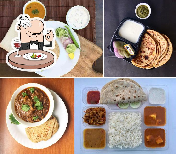 Food at Maa Bhook Lagi