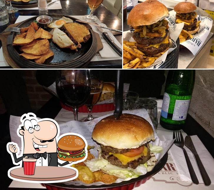 Prenditi un hamburger a BarbeQ - Public House