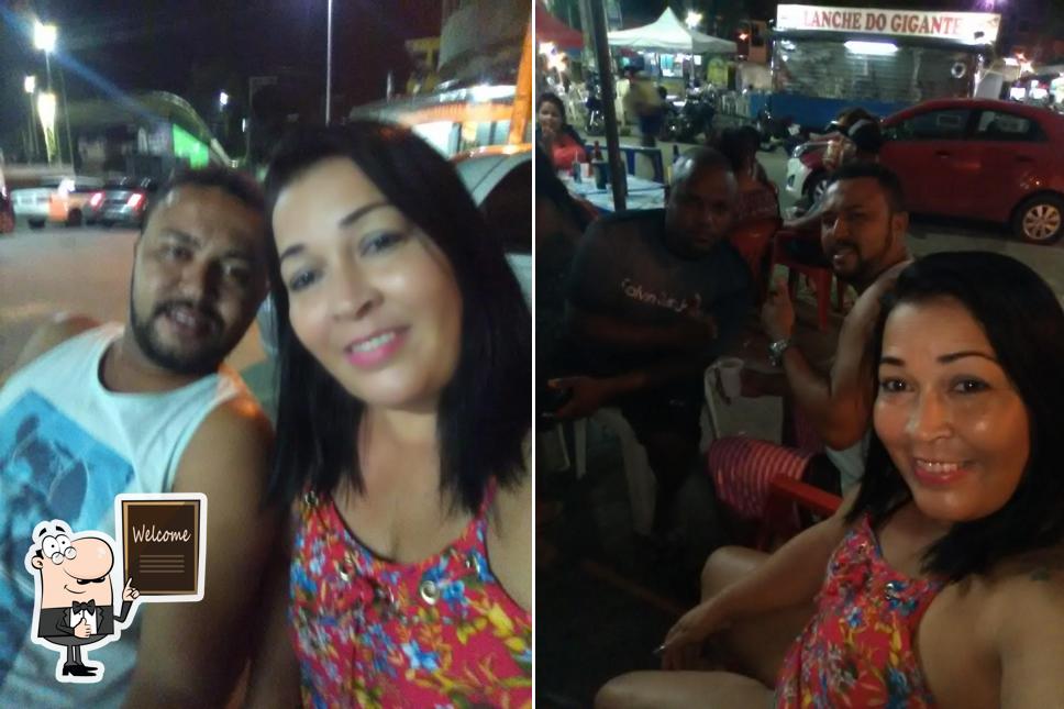 Look at this picture of ((Reggae Burgue)) Praça: Jardim Tropical