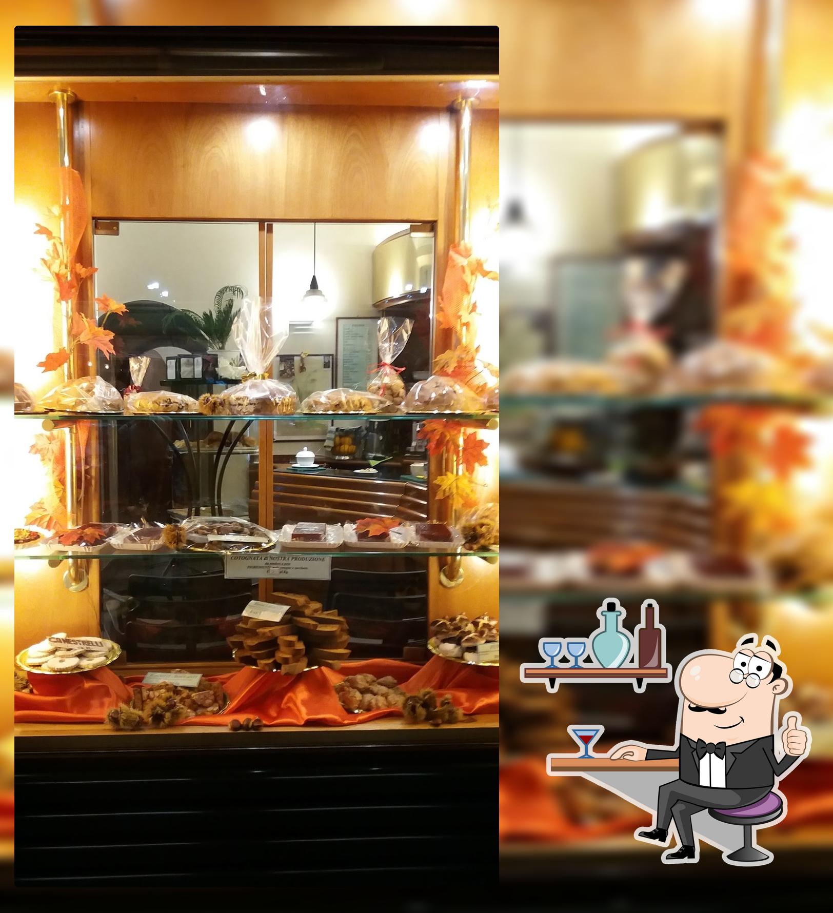 Gli interni di Pasticceria/Caffetteria Falcone