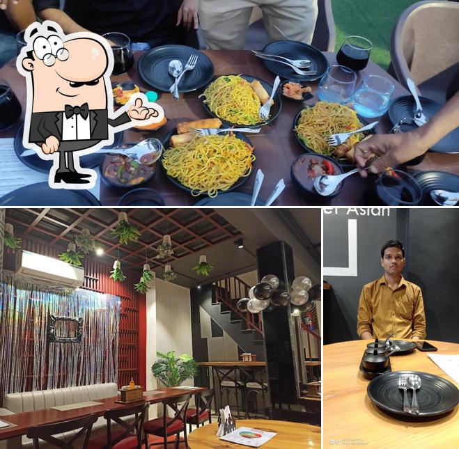 The interior of Hudson Chopsticks