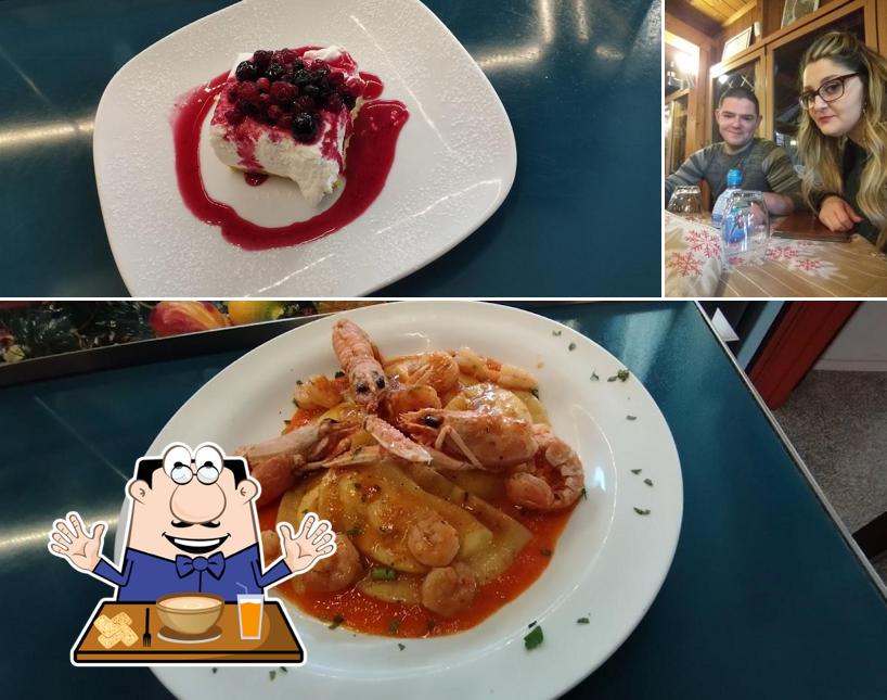 King′s Bar - Il Gazebo Ristorante Pizzeria a Viterbo si caratterizza per la cibo e interni