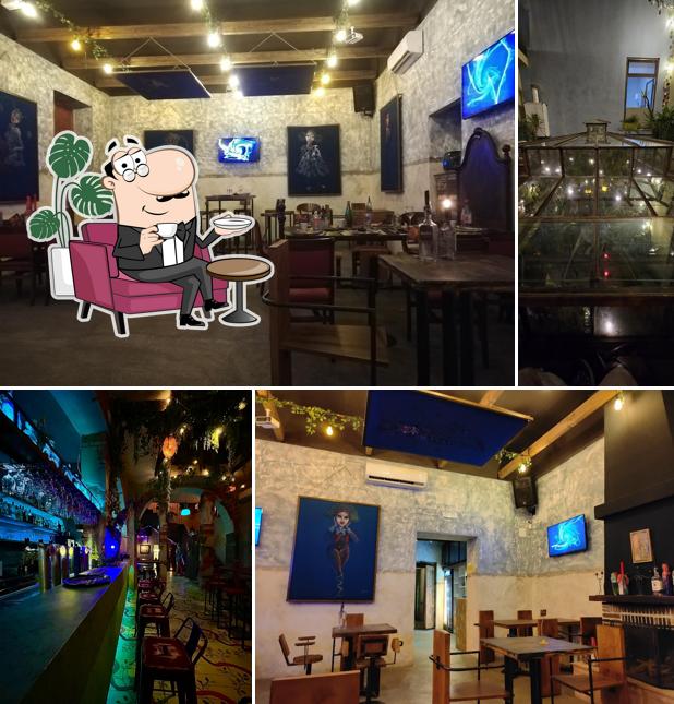 Dai un'occhiata agli interni di Ruin Workshop & Kitchen