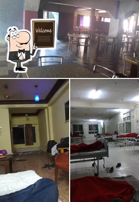 Here's a pic of Sonam