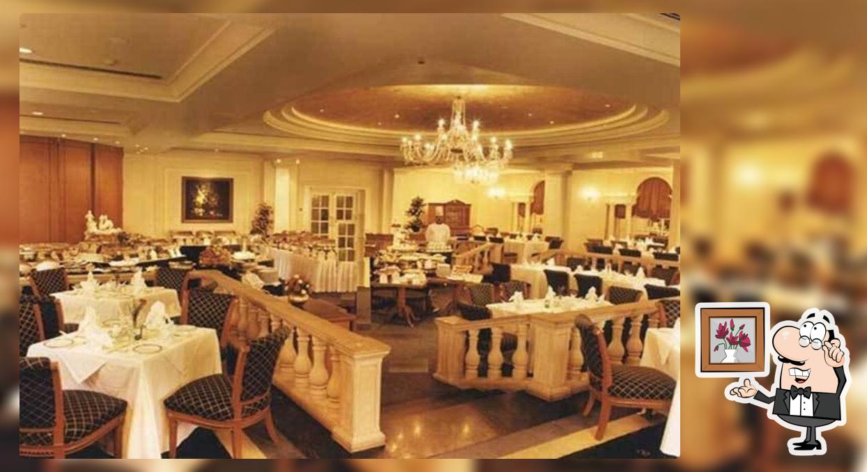 The Residency - Crowne Plaza