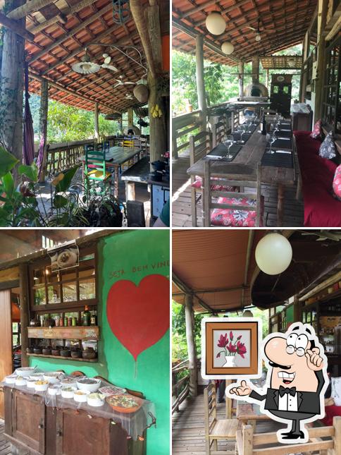 Sente em uma das mesas no Taberna do Darwin