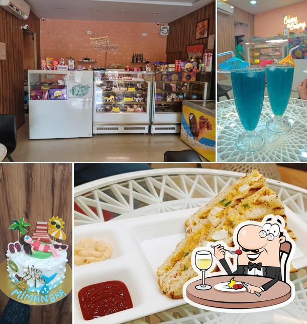 Meals at Cakery n Bakery - Best Cake in Agra Best Cake Home delivery in Agra 100% eggless cake in Agra Online Cake Delivery