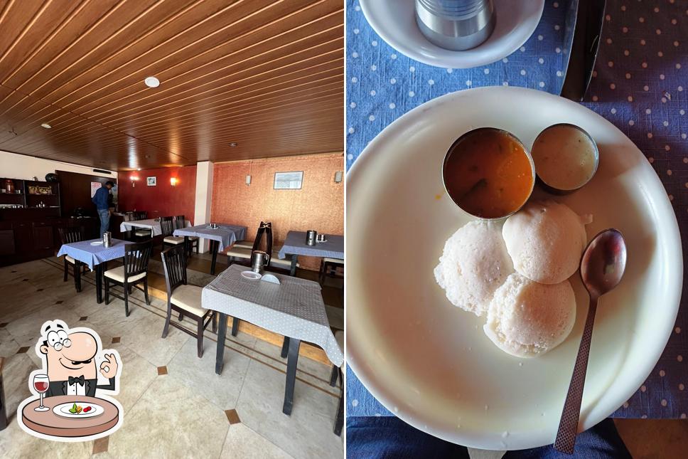 Food at Lemon Grass Restaurant