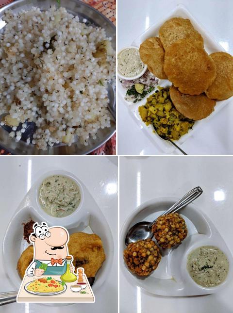 Meals at Panshikar Aahaar