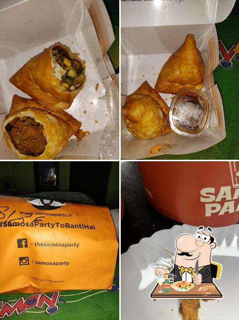 Food at Samosa Party Sector 56