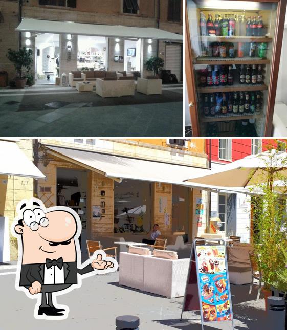 Tabi Wine Bar si caratterizza per la interni e birra