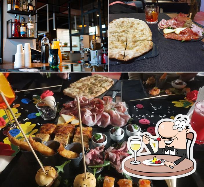 9.5 Industry - Lounge & Restaurant si caratterizza per la cibo e bancone da bar