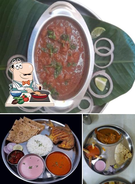 Chicken curry at Hotel Kokan Kinara