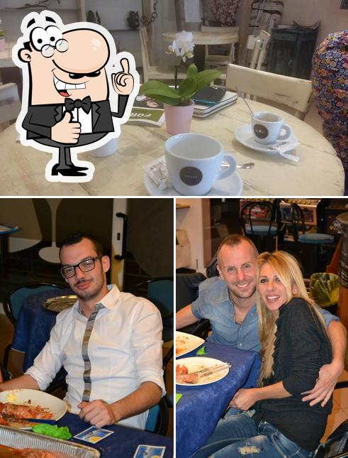 Guarda questa foto di Bar Smile