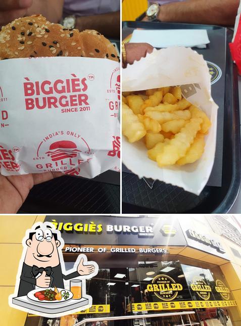 The image of Biggies Burger : Grand Square Mall (Chennai)’s food and exterior