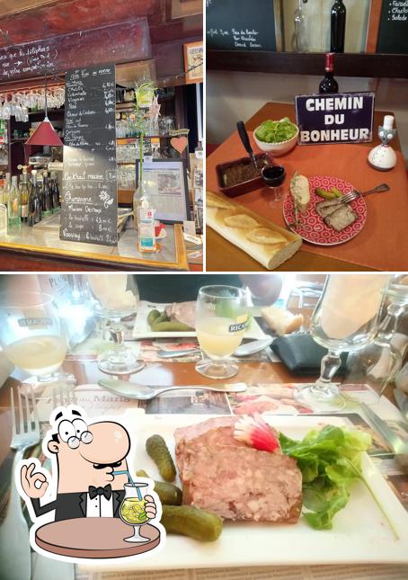 Vérifiez la photo représentant la boire et table à manger concernant Restaurant Le Chemin de la Table