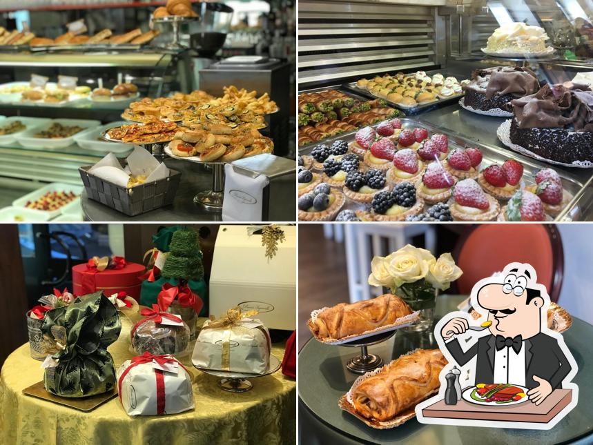 Platti al Pasticceria Rovida Signorelli