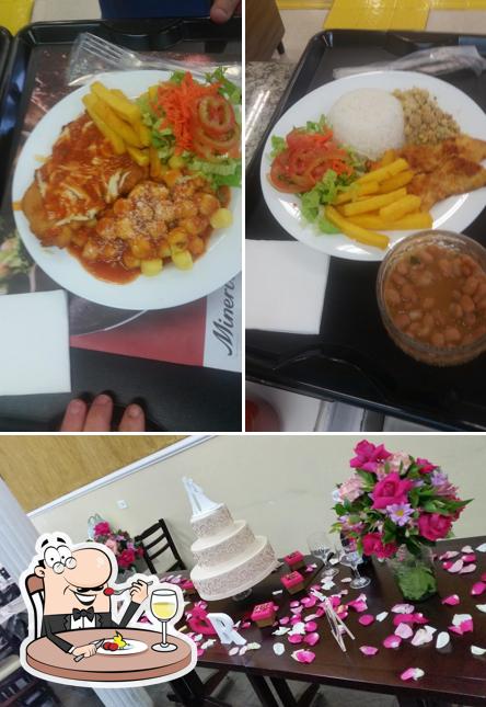 Entre diferentes coisas, comida e casamento podem ser encontrados no Restaurante Café com Arte