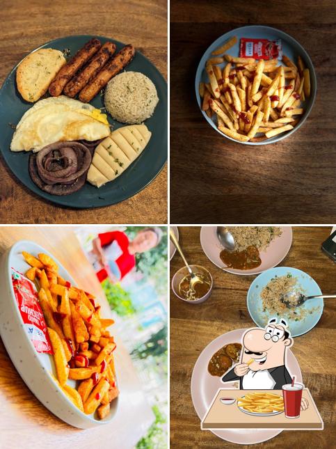 French fries at Theo Cafe