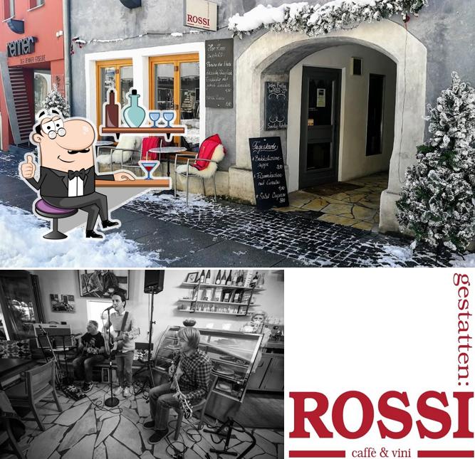 Découvrez l'intérieur de gestatten:ROSSI