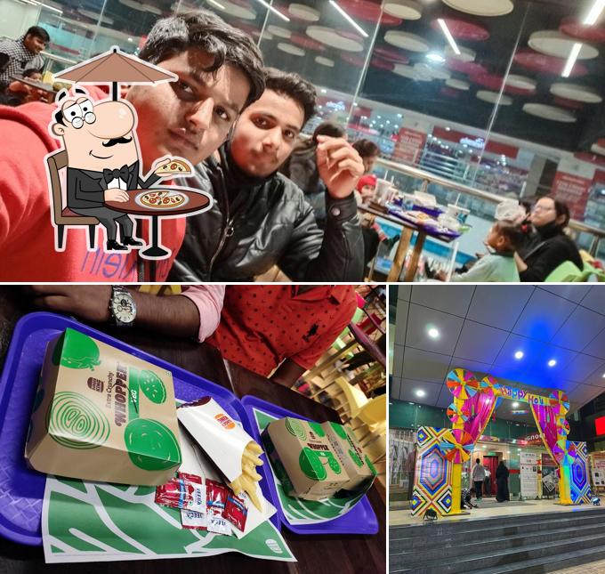 The exterior of Burger King