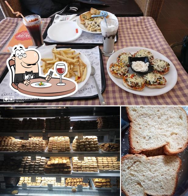 Food at Bakes 'N' Brews