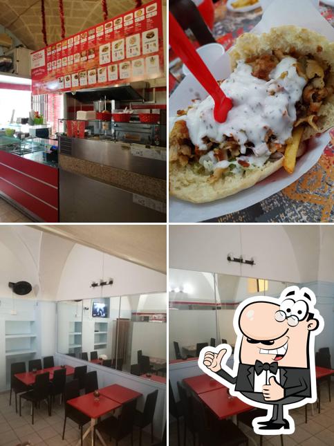 Ecco una foto di kebab pizza adana